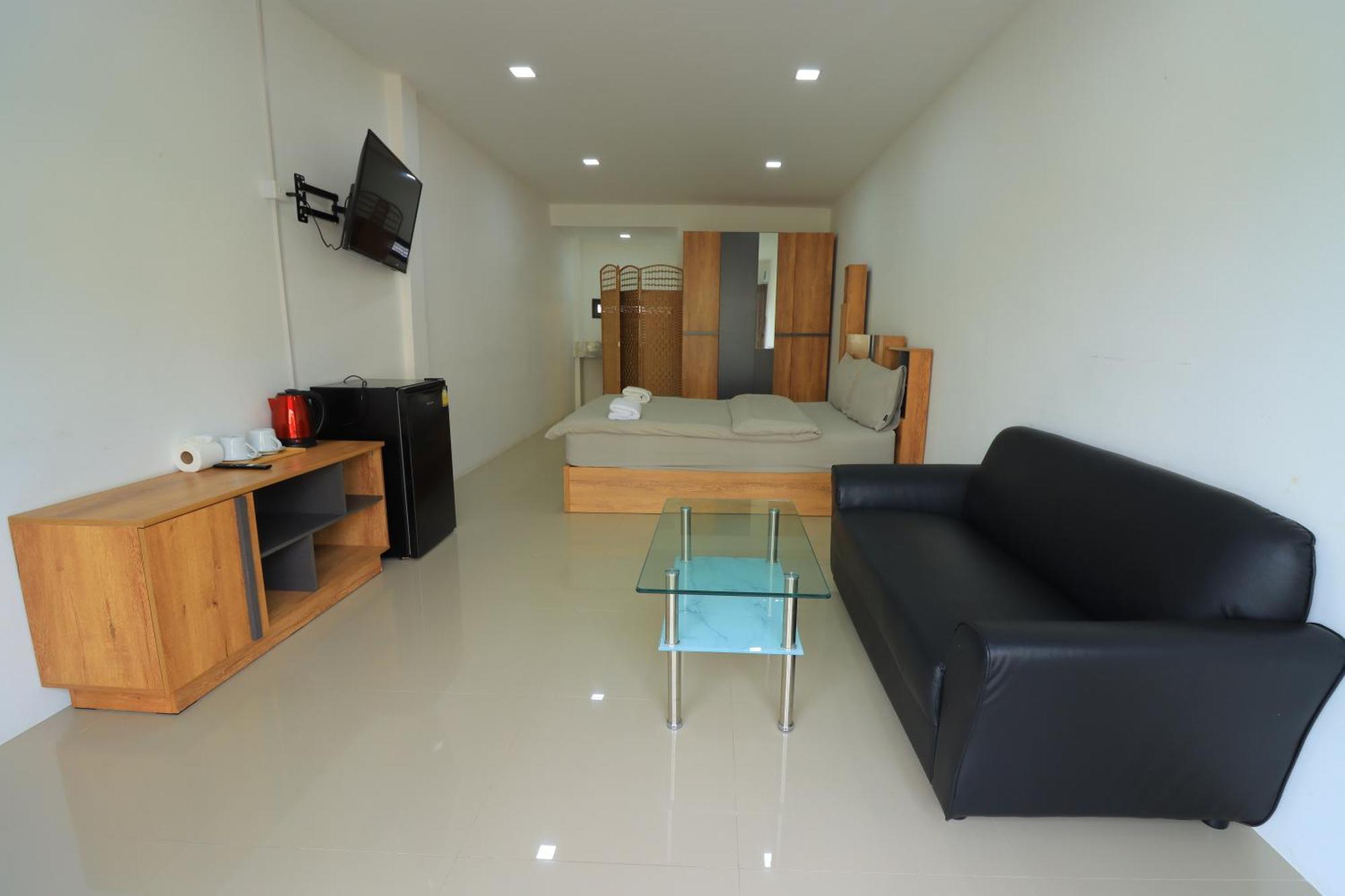 Taxim Residence Boutique Hotel Patong Exterior photo